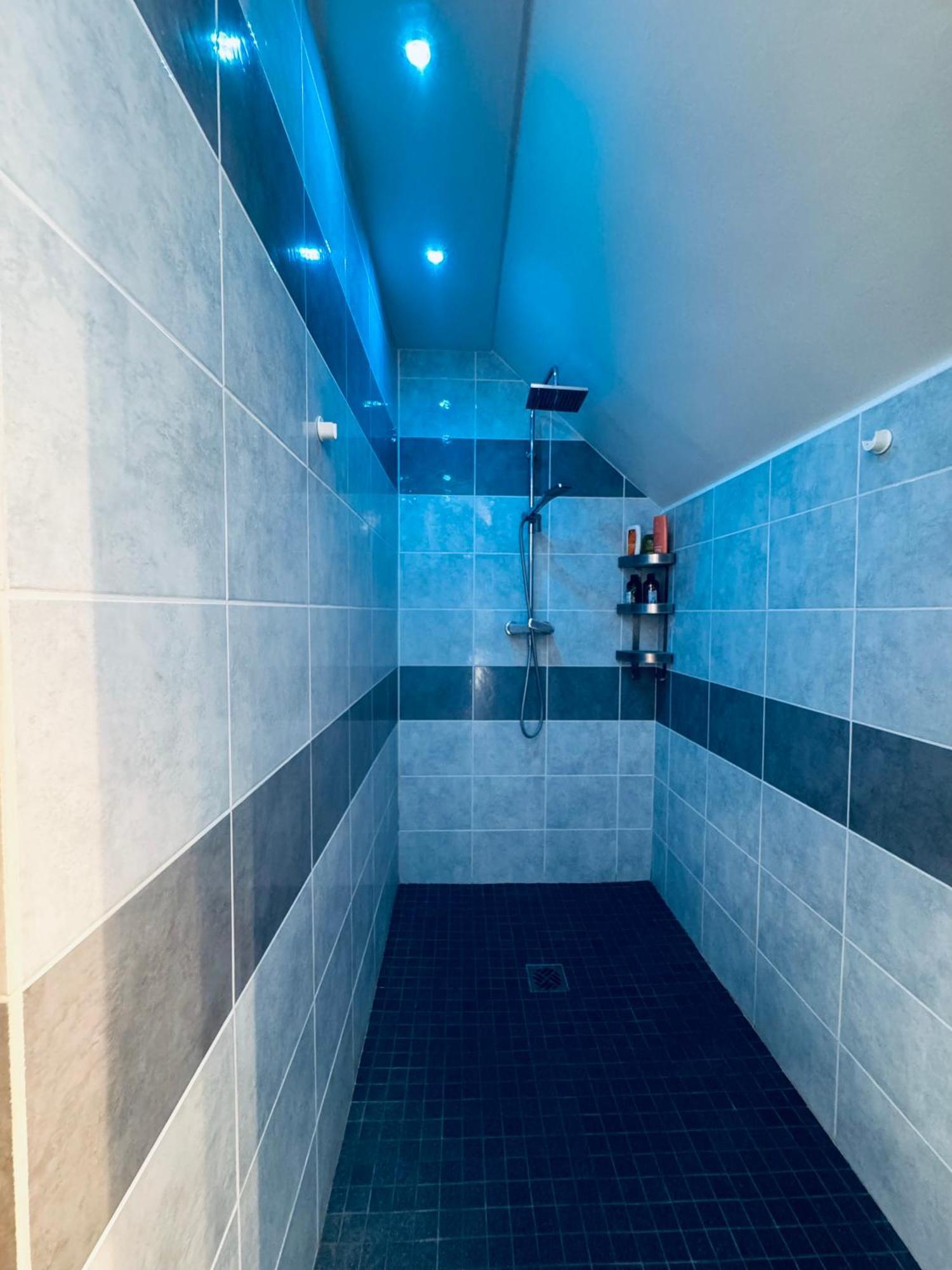 Maison Entiere Zen Avec Sauna 론친 외부 사진